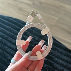 Victoria's Secret White USB Cable